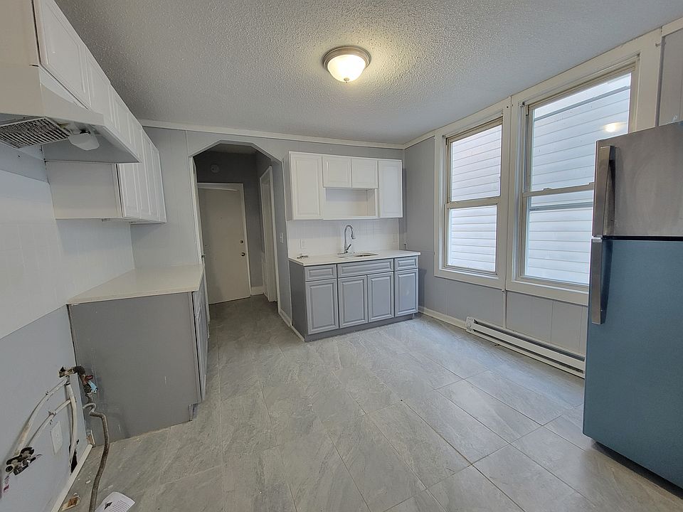 1st image of 224 Eastern Pkwy #2E