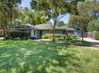 111 McTighe Dr, Bellaire, TX 77401
