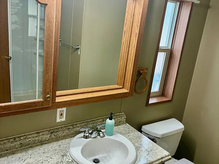 1253 N County Line Rd — Photo 18