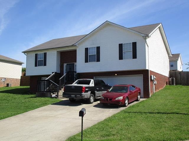 1st image of 122 West Dr