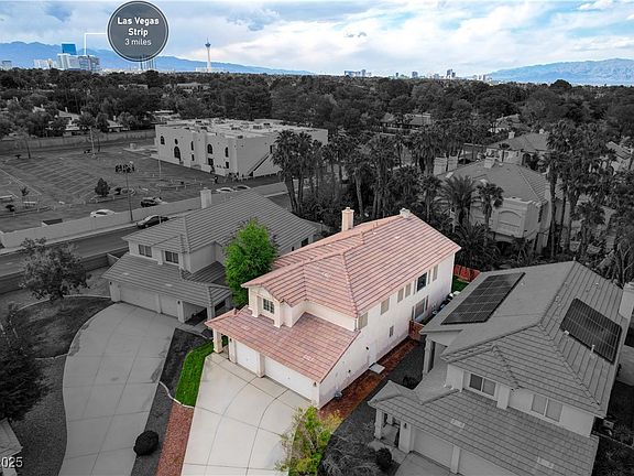 3rd image of 2679 Regency Cove Ct