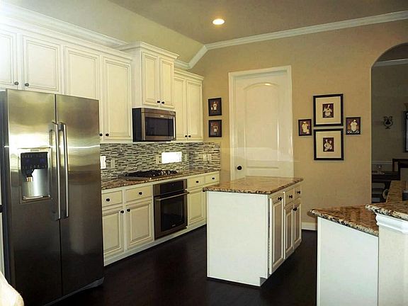 5th image of 27106 Walker Retreat Ln
