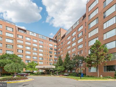 1111 Arlington Blvd APT 810, Arlington, VA, 22209