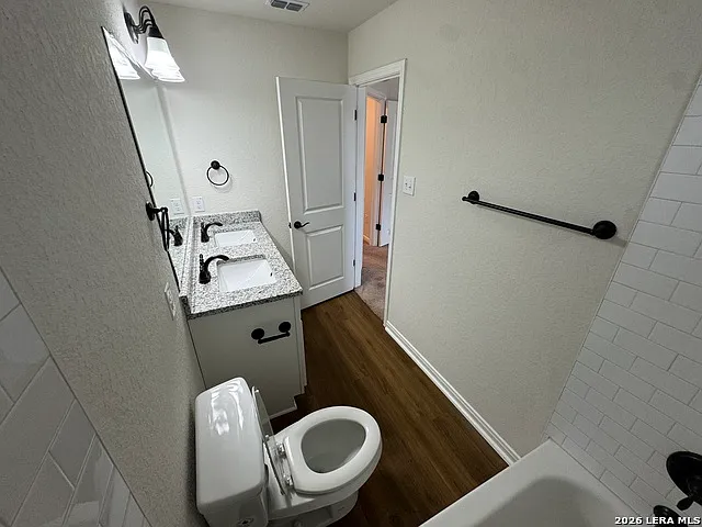 10312 Lynwood Crk #102 — Photo 19