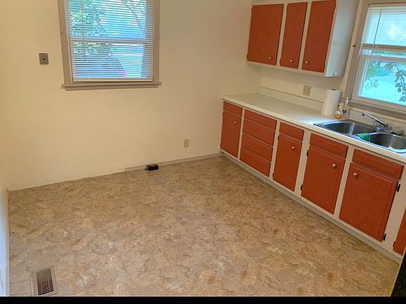 Kitchen from other angle