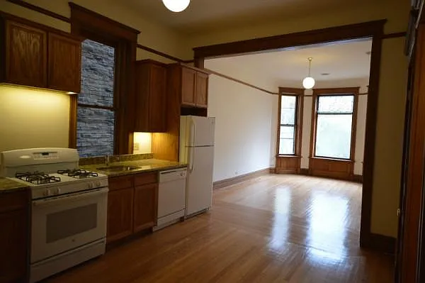 4 bed, 4.0 bath, $4,250 — Photo 2