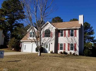 6760 Manor Creek Dr, Douglasville, GA
