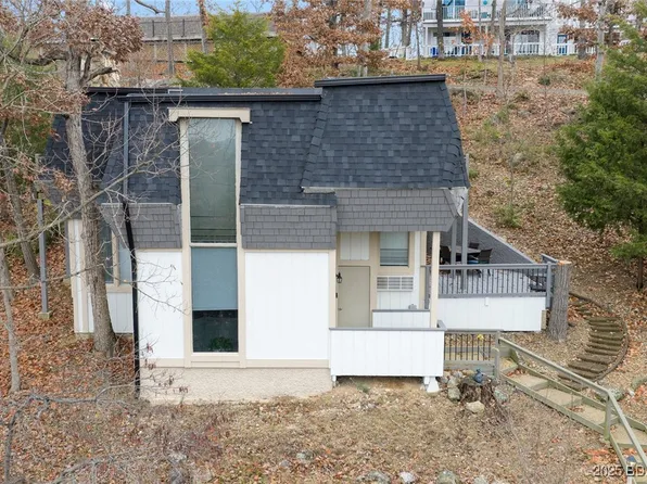 306 Seabright Dr, Osage Beach, MO 65065