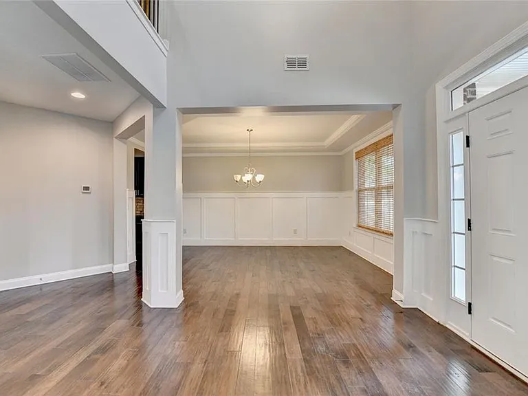 2540 Maple Ridge Ln — Photo 3