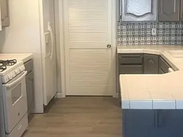 700 Capri Dr APT 37B, Boulder City, NV 89005