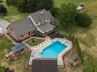 38 Hoffman Rd, East Berlin, PA 17316