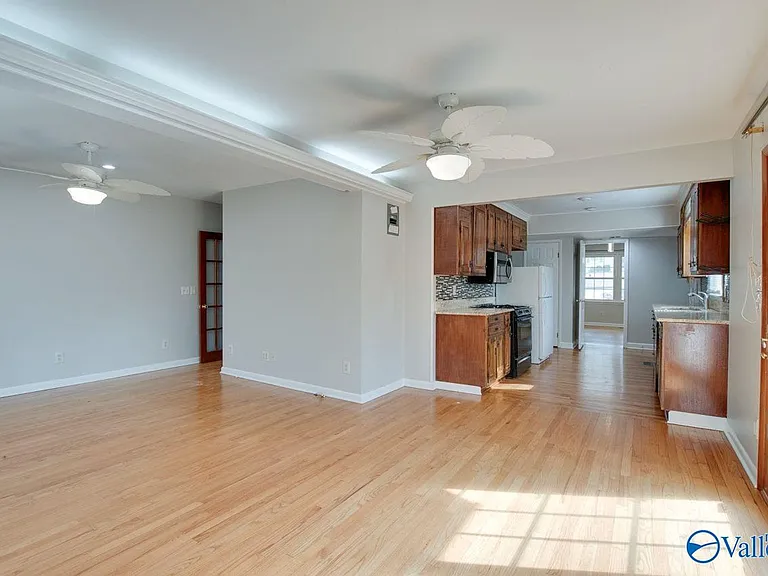 2700 Briarwood Dr SE — Photo 8