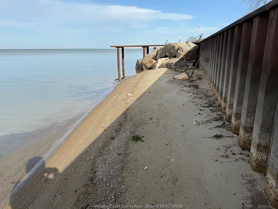 2nd image of 1310 Shoreline Ave