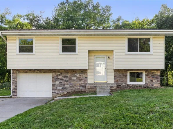 108 Hillcrest Ave, Glenwood, IA 51534