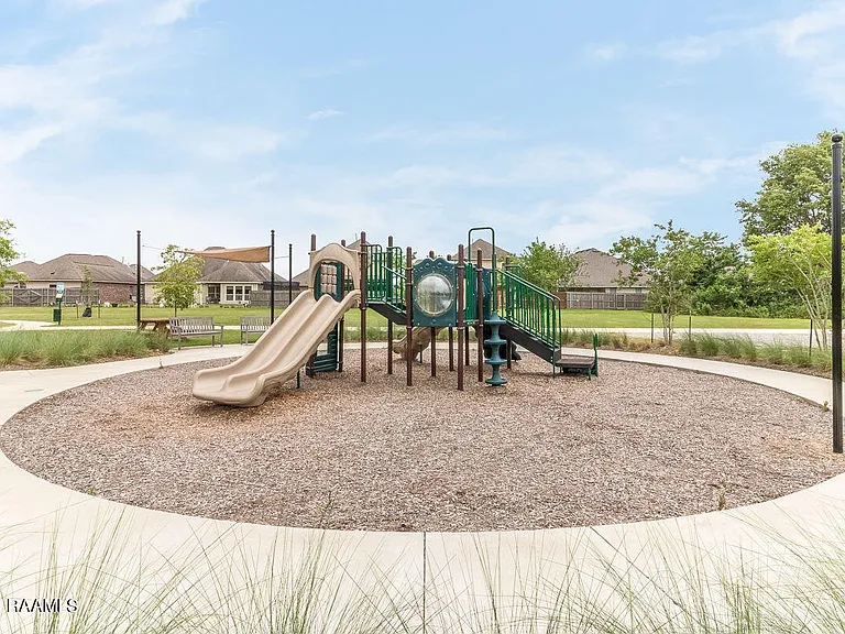 230 Forest Grove Dr — Photo 10