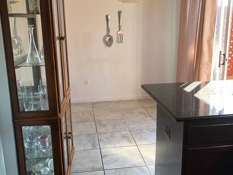8165 Woodland Ln — Photo 5