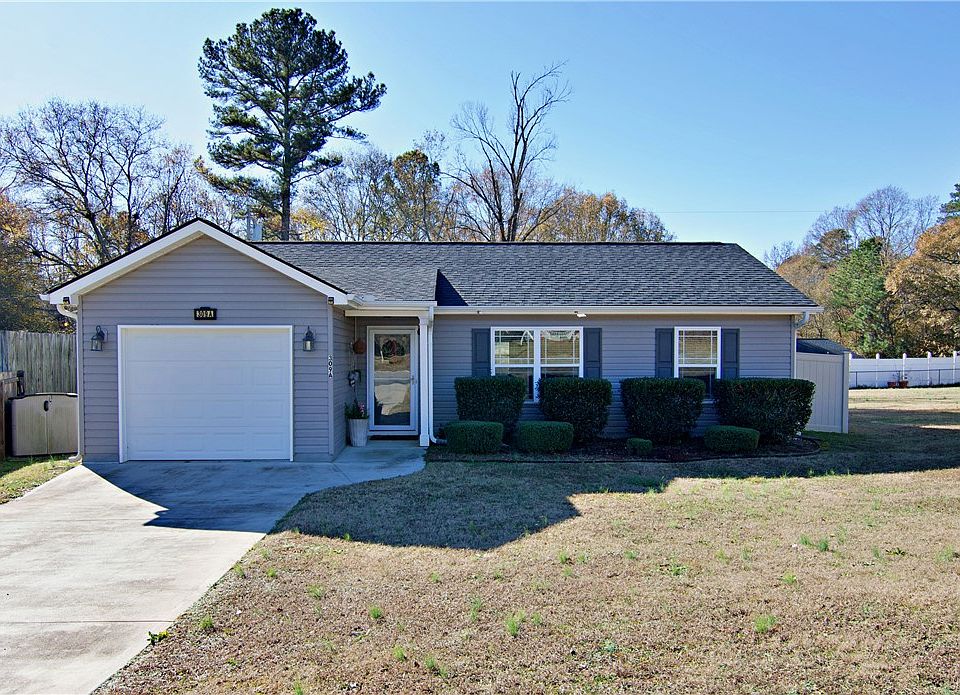 1st image of 309A Camellia Dr