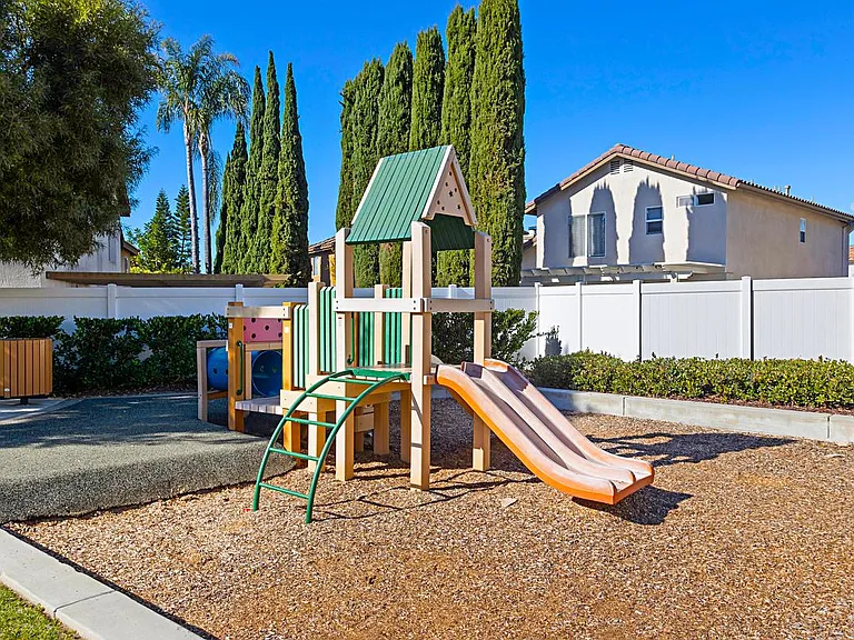 4701 Ventana Way — Photo 32