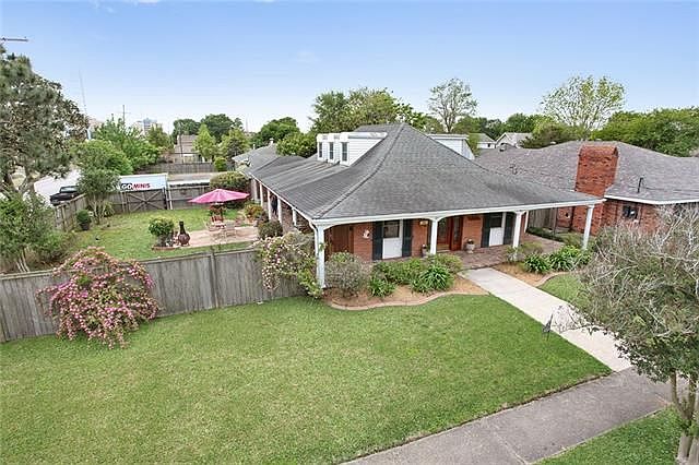 1st image of 1300 Melody Dr