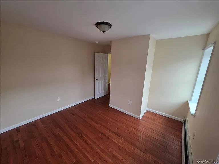 42 Hasbrouck St — Photo 5