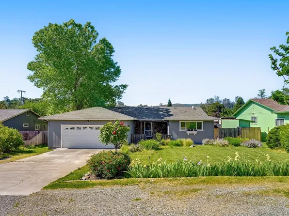 1212 Calaveritas Rd, San Andreas, CA 95249