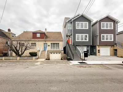 271 Pearsall Ave, Jersey City, NJ, 07305