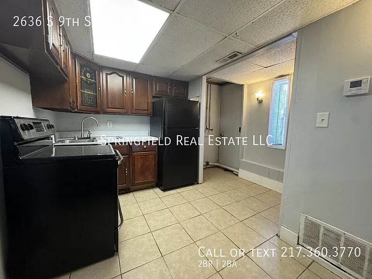 2636 S 9th St — Photo 9