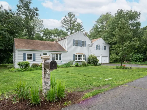 4 Meadow Way, Norton, MA 02766