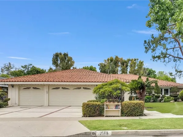 2308 N Lowell Ln, Santa Ana, CA 92706