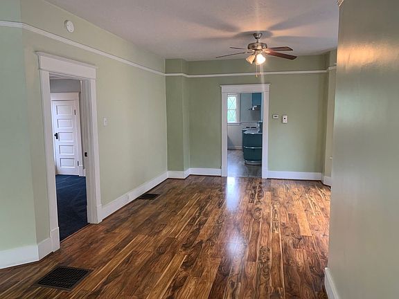 4th image of 3738 SE Milwaukie Ave