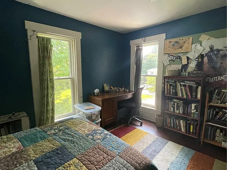 113 Marshall St — Photo 28
