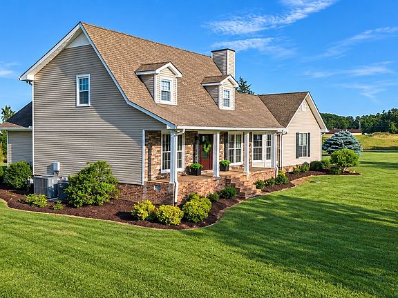 3rd image of 122 Trivett Dr