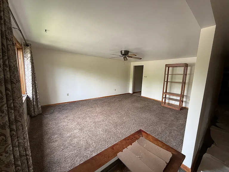 1572 Mars Evans City Rd — Photo 4