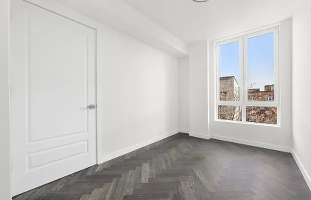 Rented by E Realty International Corp | media 3