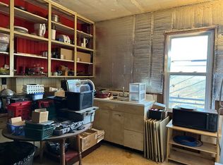 111 Hartwell St, Southbridge, MA 01550