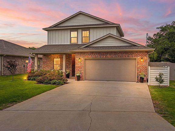 2nd image of 2623 Lovewood Dr