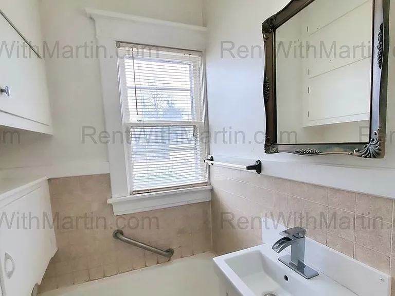 313 Denver St — Photo 9