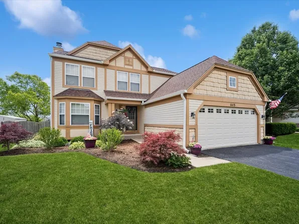 1113 Annandale Dr, Elgin, IL 60123