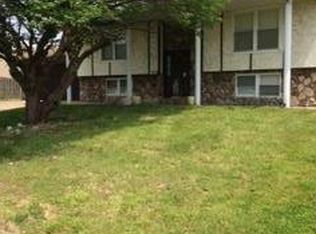 837 Saint Benedict Dr, Cahokia, IL 62206