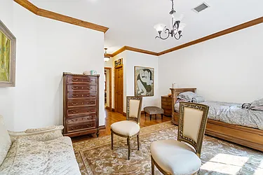 Rented by Avi Nash Associates