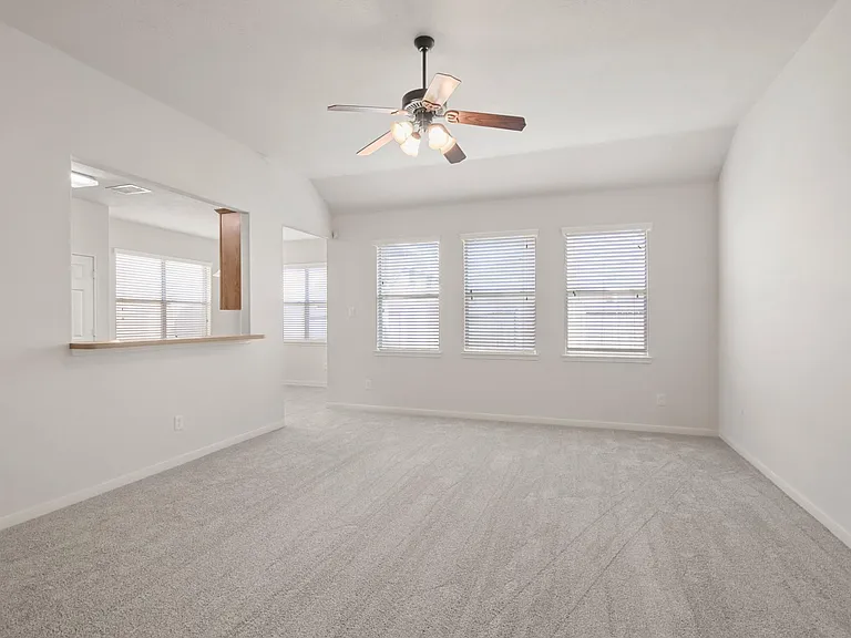 15114 Cave Creek Dr — Photo 6