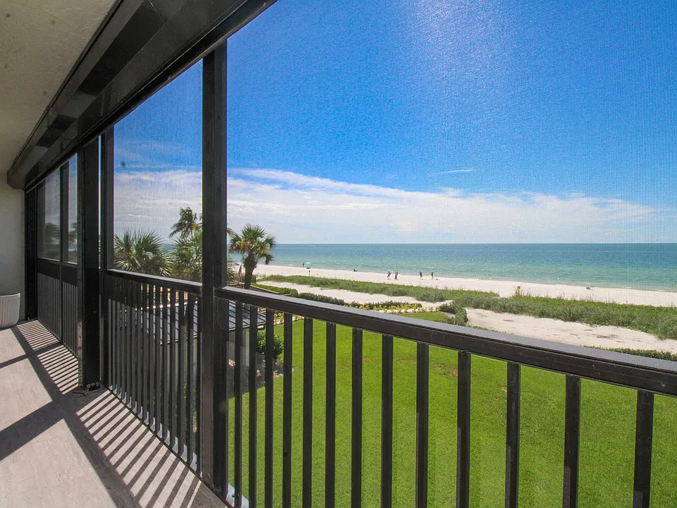 9653 Gulf Shore Dr #203