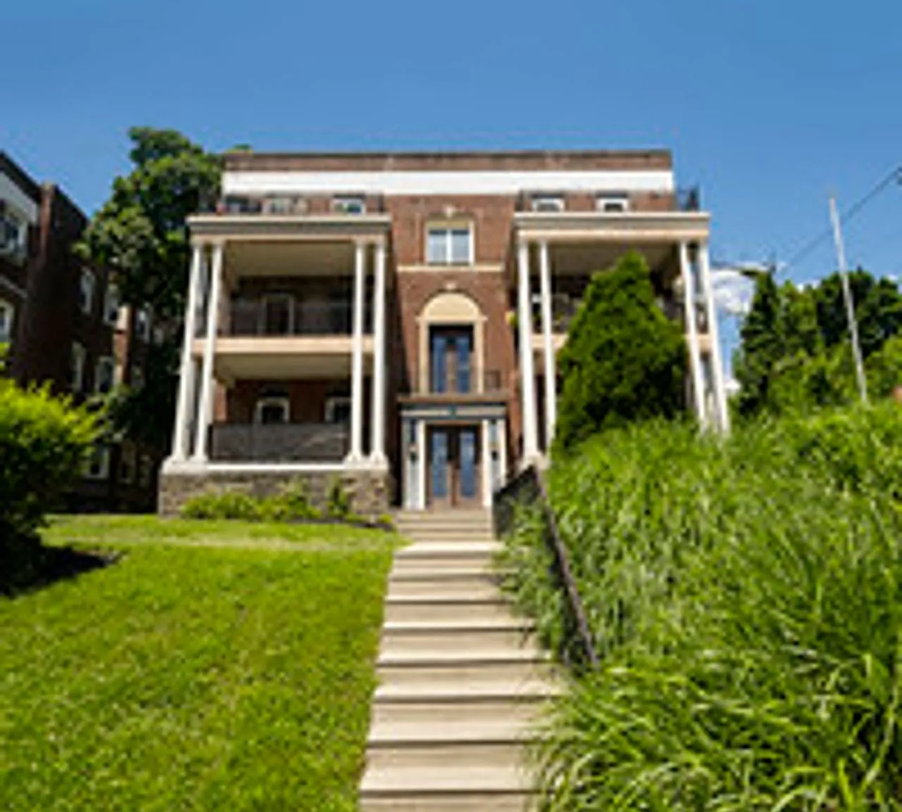Wayne Walnut Apartments — Photo 4