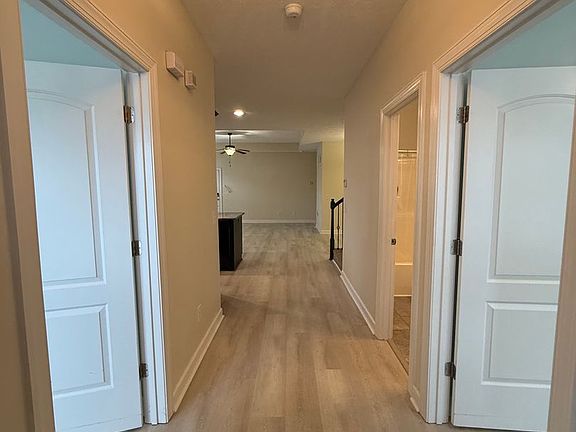 2nd image of 1116 E Cavaletti Cir