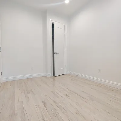 Rented by Urban Choice LLC | media 9