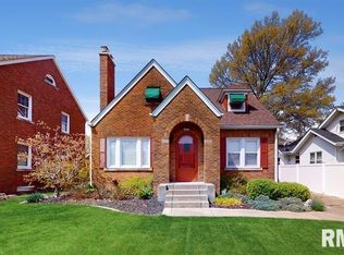 2016 37th St, Rock Island, IL