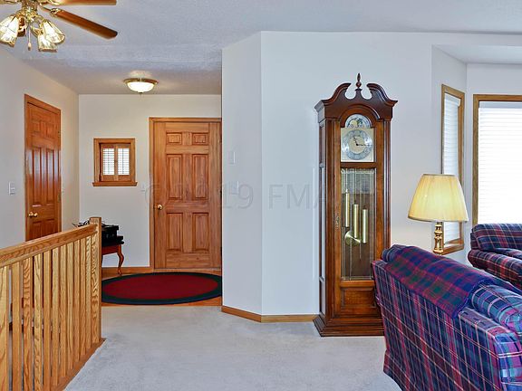 2nd image of 720 15th Ave E