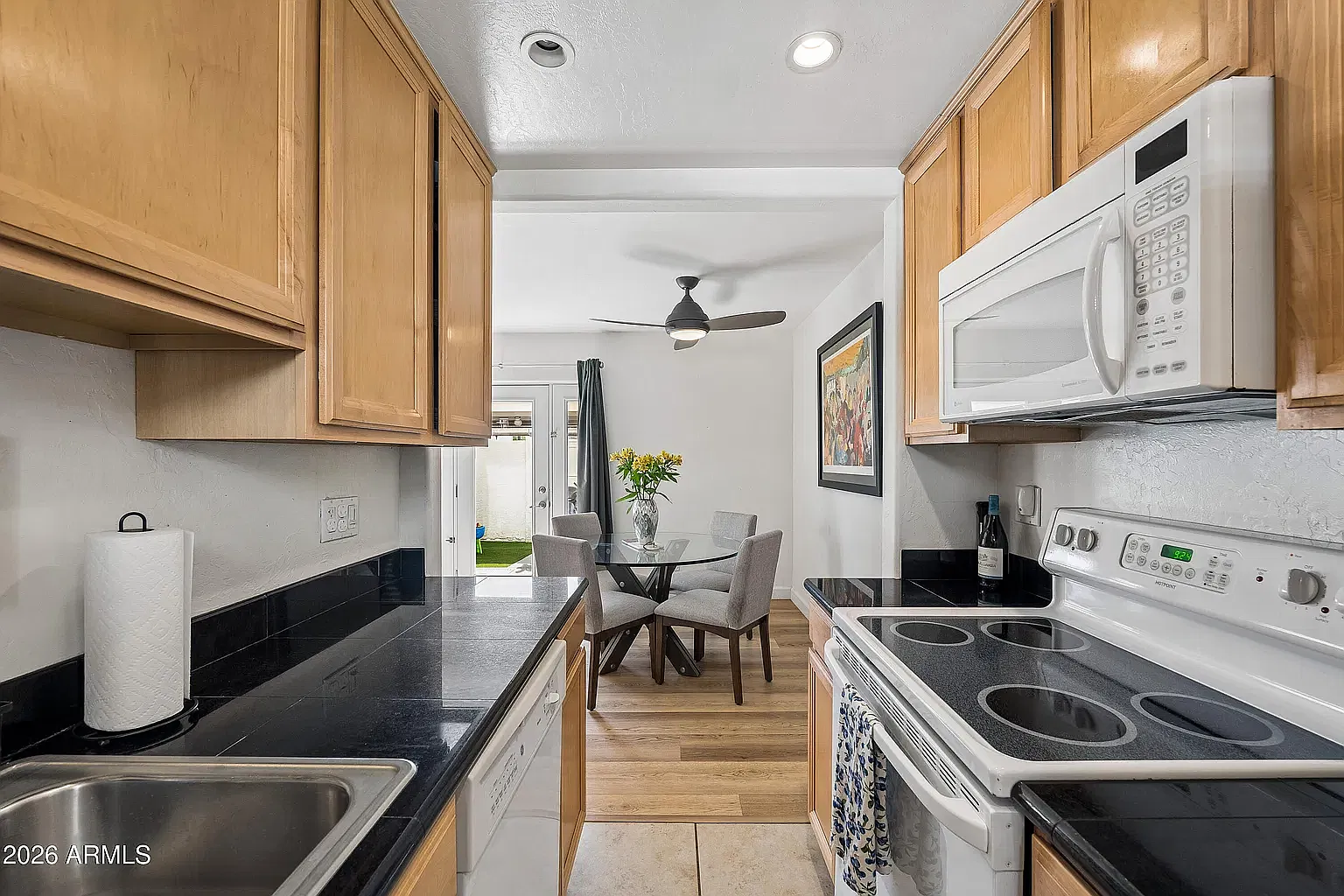 2 bed, 1.5 bath, 1117 sqft, $1,795 — Photo 2