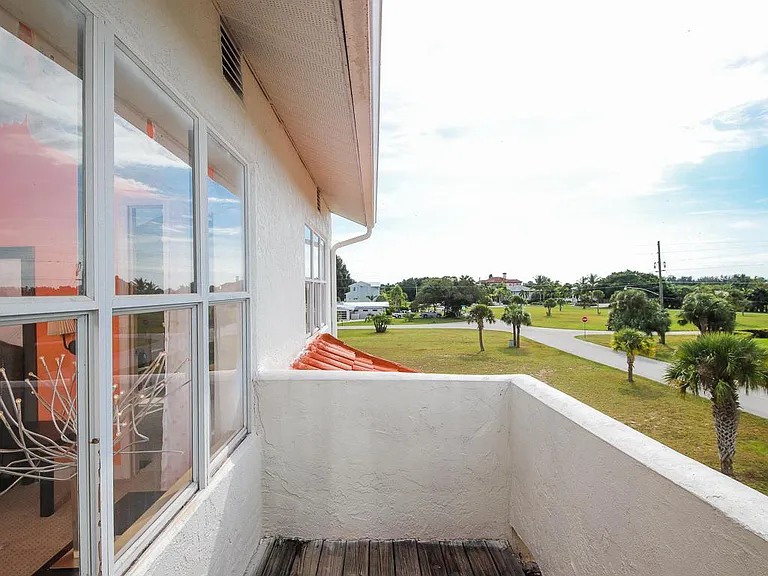 130 Green Dolphin Dr — Photo 17