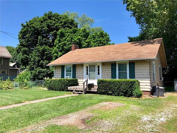 2nd image of 1529 Perryville Pl